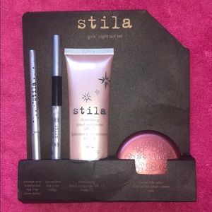 💃🏻Stila “Girls’ Night Out Set”👑